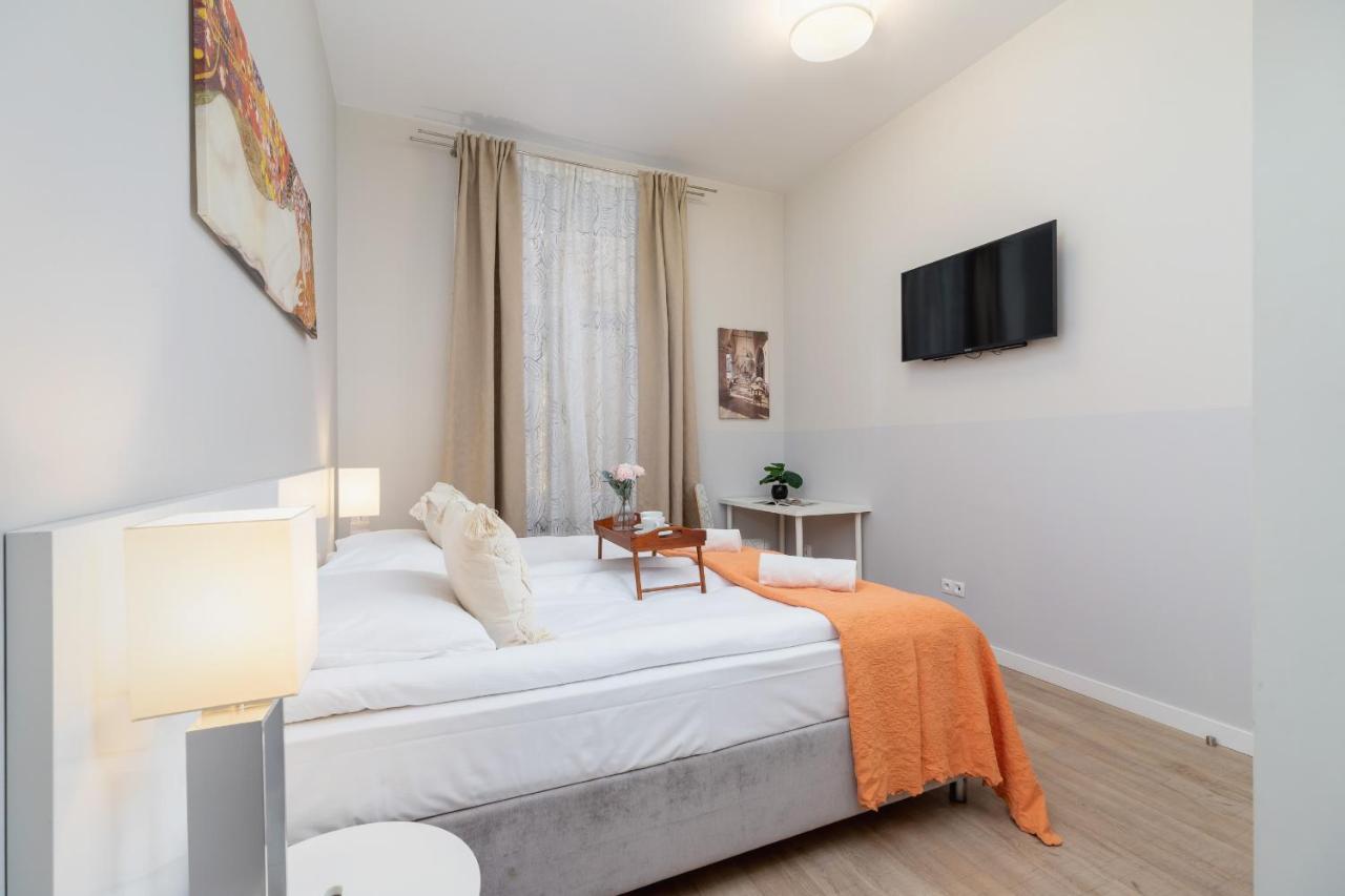 Central Planty Park Apartment Lobzowska By Noclegi Renters Краків Екстер'єр фото