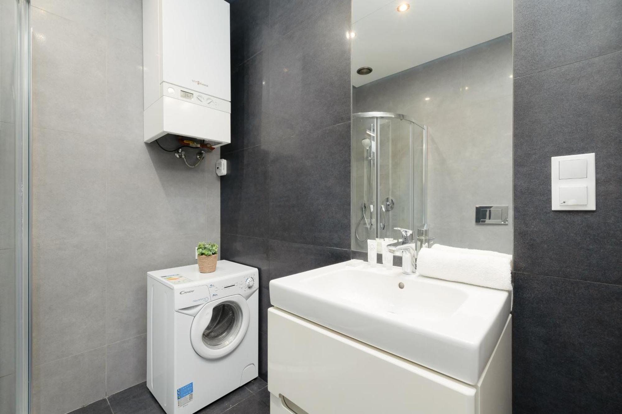 Central Planty Park Apartment Lobzowska By Noclegi Renters Краків Екстер'єр фото